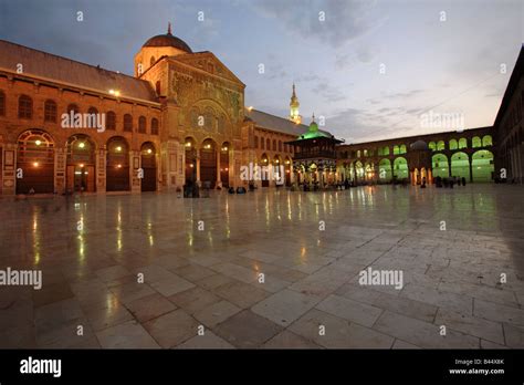 Umayyad Mosque at night, Damascus, Syria Stock Photo - Alamy