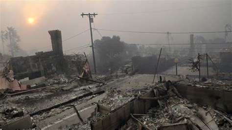 PHOTOS: Thomas Fire burns in Ventura County - ABC7 Los Angeles