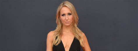 Nikki Glaser Tickets - Nikki Glaser Tour Tickets - StubHub