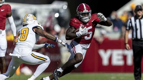 Alabama roll past Chattanooga for 9th straight win