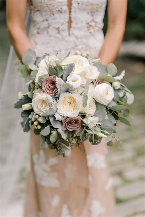 Elegant Vintage Bouquet of White and Mauve Roses and Eucalyptus Leaves Diy Bridal Bouquet, Dusty ...