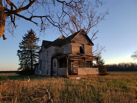 Abandoned farmhouse - somewhere in Northern Michigan [4032 x 3024] : r ...