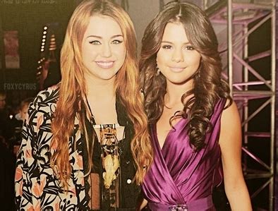 Round 1 Post a pic of Selena Gomez and Miley Cyrus(or Hannah Montana ...