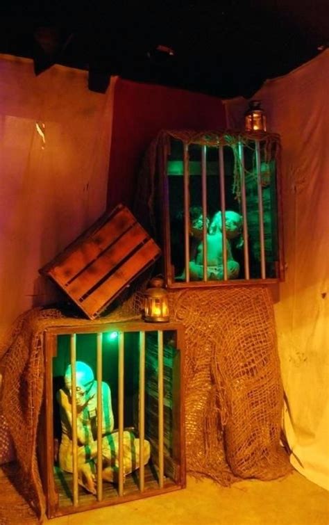 Image result for haunted circus ideas | Halloween circus, Scary halloween decorations, Scary ...