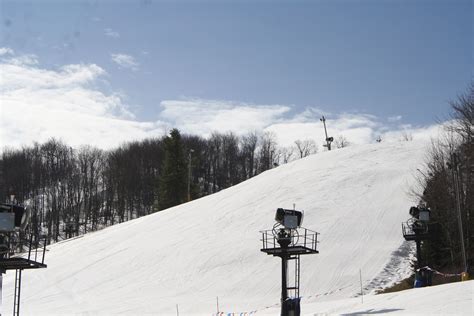 "Drop Off" looking great on this day! www.winterplace.com | Ski and snowboard, Places, Skiing