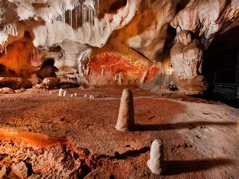 Chauvet cave paintings: A volcanic eruption from 36,000 years ago – as captured by prehistoric ...