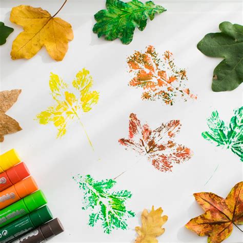 Autumn Leaf Printing on Windows - Inspire My Play | Autumn leaves prints, Autumn leaves art ...