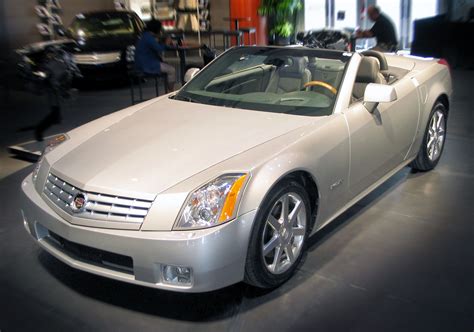 CADILLAC XLR - Review and photos