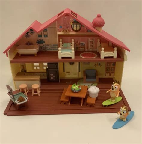 BLUEY BLUE HEELER Dog BLUEY'S FAMILY HOME House Playset Pack & Go EUR 44,77 - PicClick FR