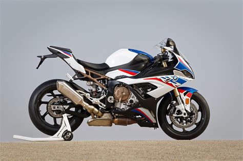 2020 BMW S 1000 RR | First Look Review | Rider Magazine