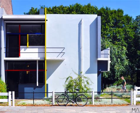 Rietveld Schröder House and De Stijl movement | Architectural Visits