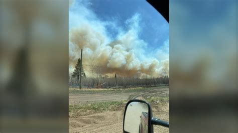 Manitoba community declares state of local emergency due to uncontrolled fire | CTV News