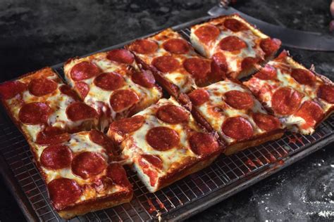 Jet’s Pizza Chicagoland Offering Free Pizza Slices on June 10th ...