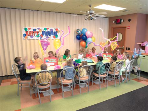 File:Johns Inc Birthday party.jpg - Wikimedia Commons