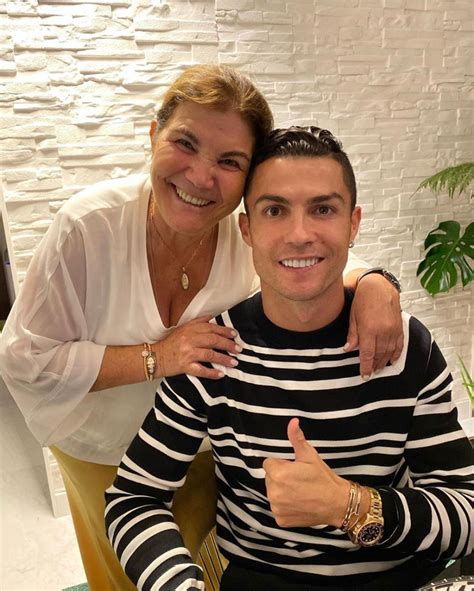 Cristiano Ronaldo Gifts Mum Dolores Sparkling New Mercedes For Mother’s ...