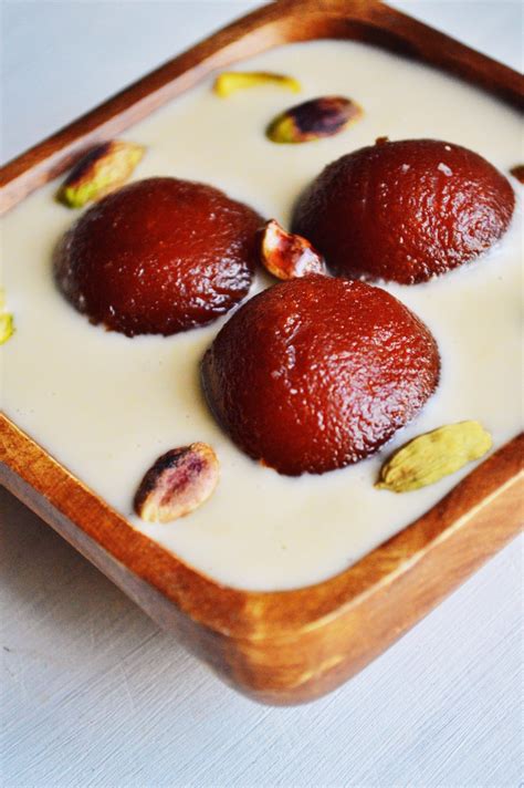 Gulab Jamun with Rabri - Savory&SweetFood