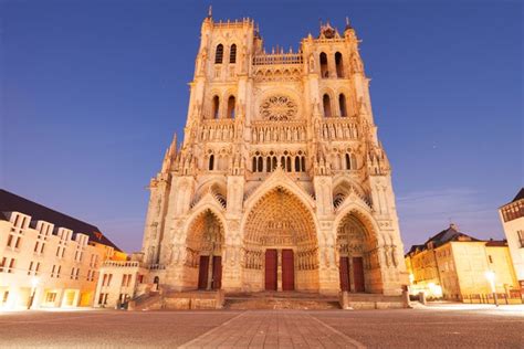 8 of the Best Gothic Cathedrals Photos | Architectural Digest