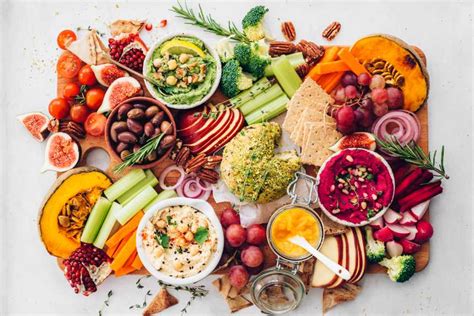 Vegan Appetizer Platter With Hummus – Nutriciously