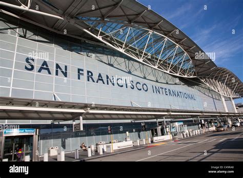 San Francisco International Airport Terminal Stock Photo - Alamy