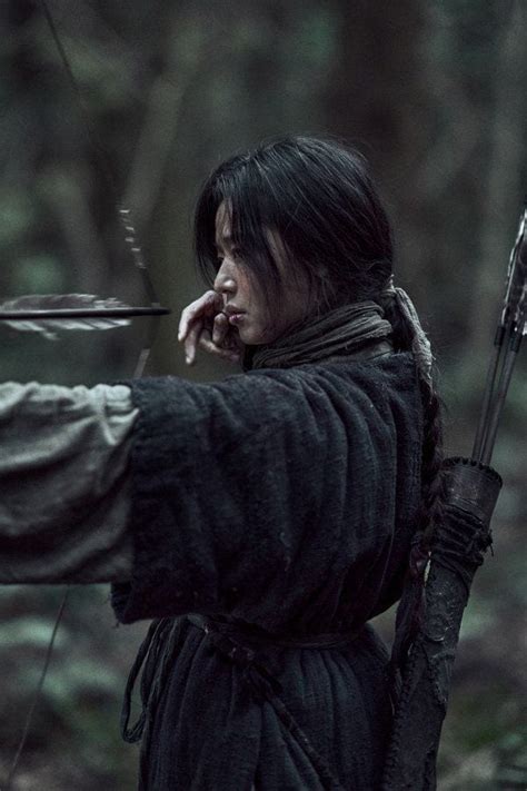 Jeon Ji-hyun holds the key to resurrection in Kingdom - Ashin of the ...