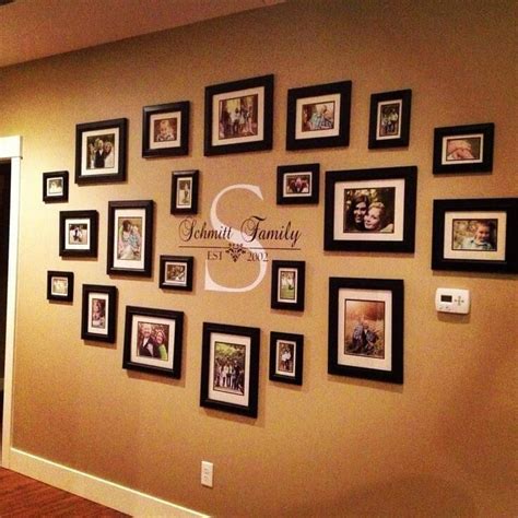 20+30+ Canvas Family Picture Wall Ideas – HOMYRACKS