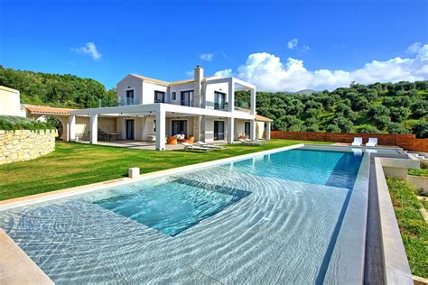 Villa Ebellina, Luxury Villa in Riliatika in Corfu - 6 sleeps in 3 ...