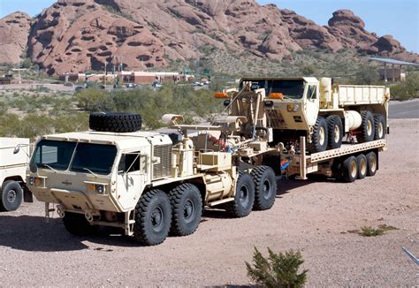 Oshkosh HEMTT Heavy Expanded Mobility Tactical Truck Army