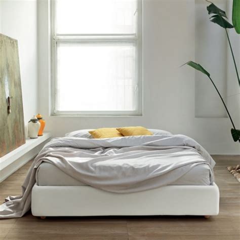 Frame Minimal Bed without Headboard, White