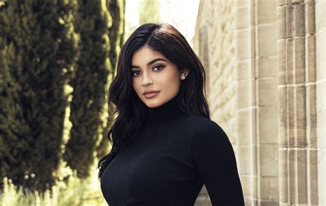 Kylie Jenner Wearing Black Top 2018, HD Celebrities, 4k Wallpapers ...