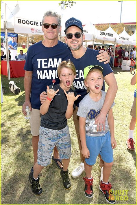 Matt Bomer Shares New Family Photo Featuring His Three Kids!: Photo ...