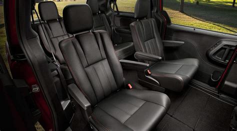 2016 Dodge Grand Caravan - Interior Features