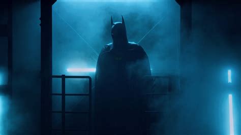 Michael Keaton As Batman In The Flash Wallpaper,HD Movies Wallpapers,4k Wallpapers,Images ...