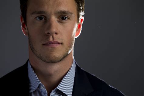 Jonathan Toews 2024: Girlfriend, net worth, tattoos, smoking & body facts - Taddlr