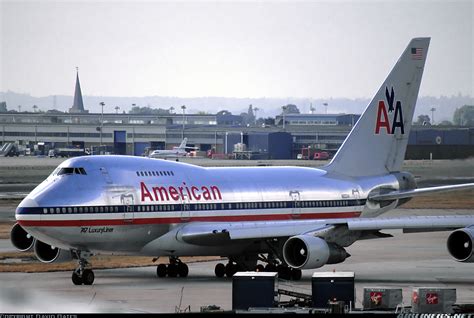 American Airlines Boeing 747 Landing