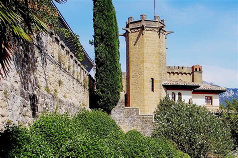 Castle Hotels to Stay in While Traveling in Spain