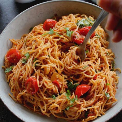 Easy Spaghetti with Rao's Homemade Sauce - Madhu's Everyday Indian