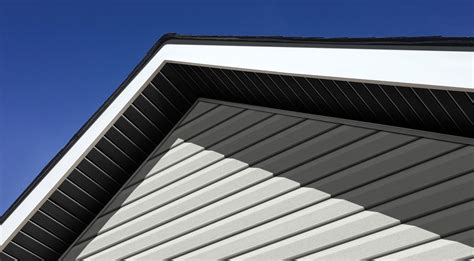 Black Soffit Offers Curb Appeal for Builders and Remodelers - retrofit