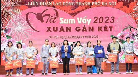 Tổng hợp 30+ ảnh tết sum vầy 2023 với bầu không khí hào hứng