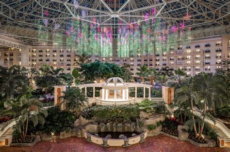 The 5 Best Gaylord Hotels To Book With Points [for Max Value]