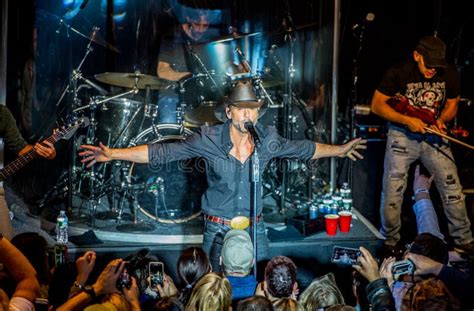 Tim McGraw in Concert at the Edison Ballroom in New York Editorial Image - Image of live ...