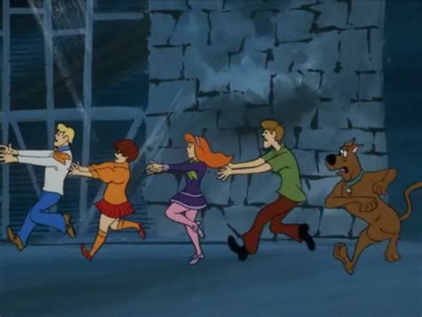 The Gang Flees - Scooby-Doo Photo (32575531) - Fanpop