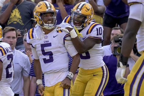 AP Top 25: LSU at No. 18; USC No. 10; UCLA slips to No. 12 - Los ...