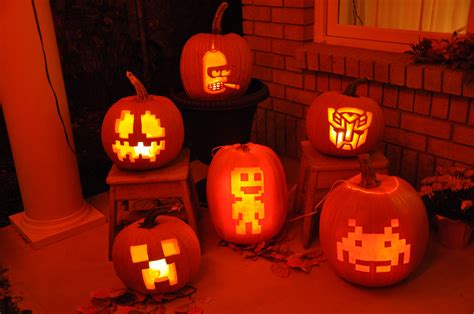 Pumpkin Carving 2011 | Pumpkin carving, Minecraft pumpkin, Pumpkin pictures