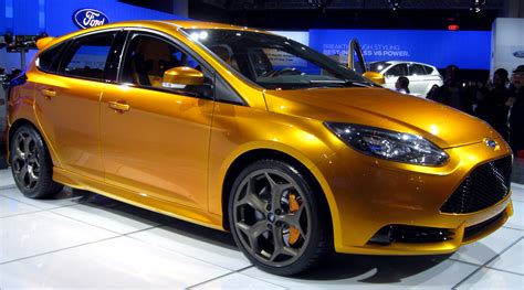 File:Ford Focus ST hatch front -- 2011 DC.jpg - Wikimedia Commons
