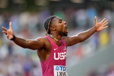 Noah Lyles Stuns the World, Successfully Defends 200m Title at World ...