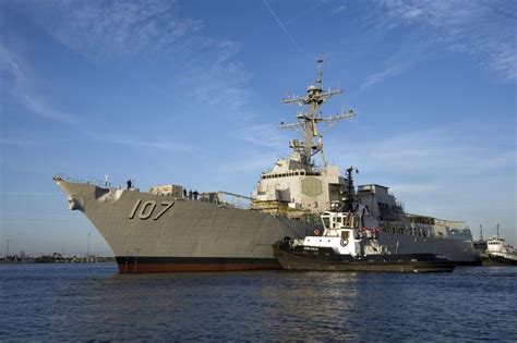 Destroyer Photo Index DDG-107 USS GRAVELY