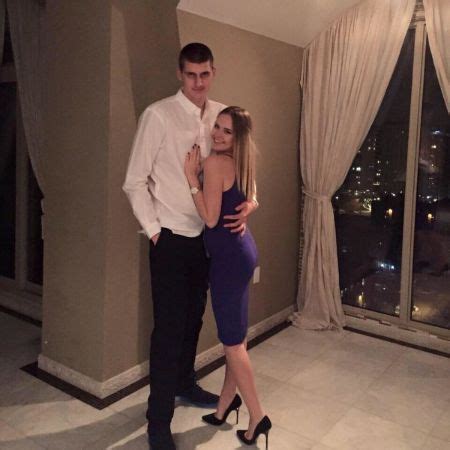 Nikola Jokic Girlfriend in 2021: Here's Everything You Should Know About His Relationship Status ...