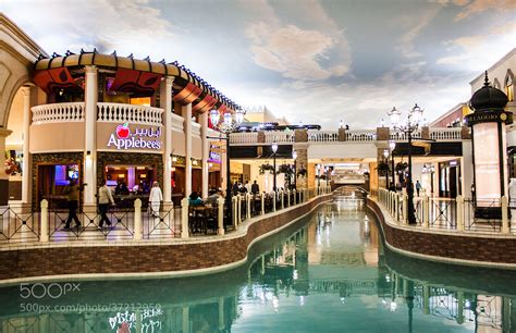 Photograph Applebees at the Villagio Mall by Utsav Maden on 500px