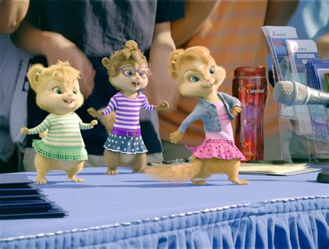 Chip-wrecked Trailer Screenshots - Alvin and the Chipmunks 3: Chip ...