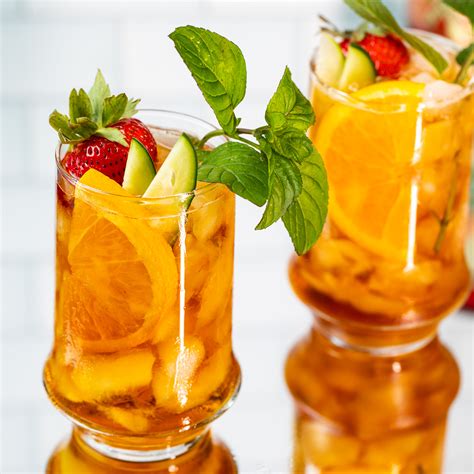 Pimm's Cup Cocktail Recipe - Sidewalk Shoes